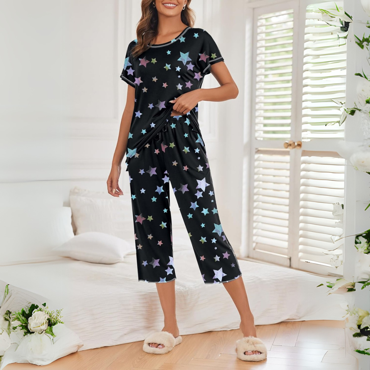 Star Printed Short Sleeve Capri Pajama Set