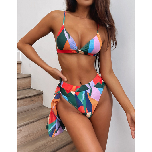 The three-piece Chiffon beach bikini suit