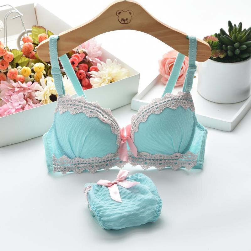 Lace Push Up Bra And Underwear Set